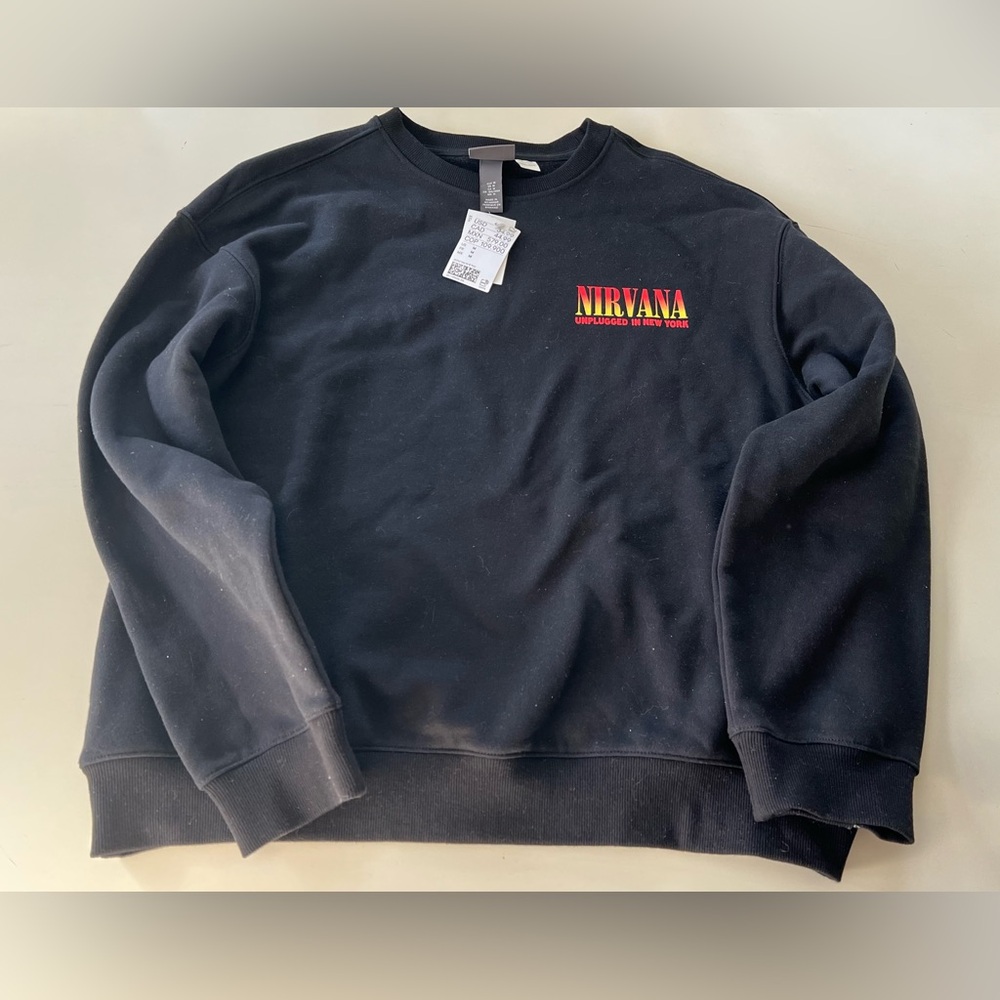 Nirvana Unplugged in New York Sweatshirt H&M Black Graphic Crewneck Size M NWT